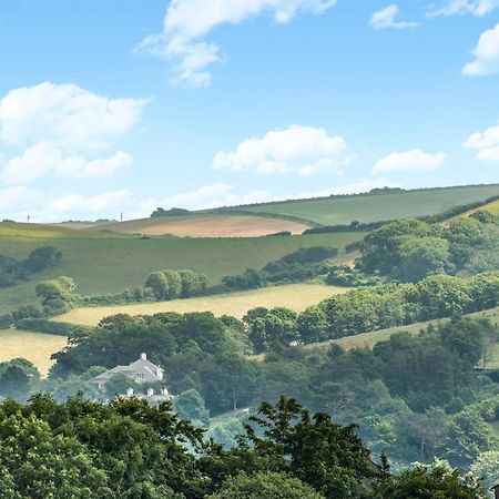 The Treehouse At Salcombe Farm Villa Exterior photo